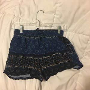 🌿blue patterned boho shorts🌿